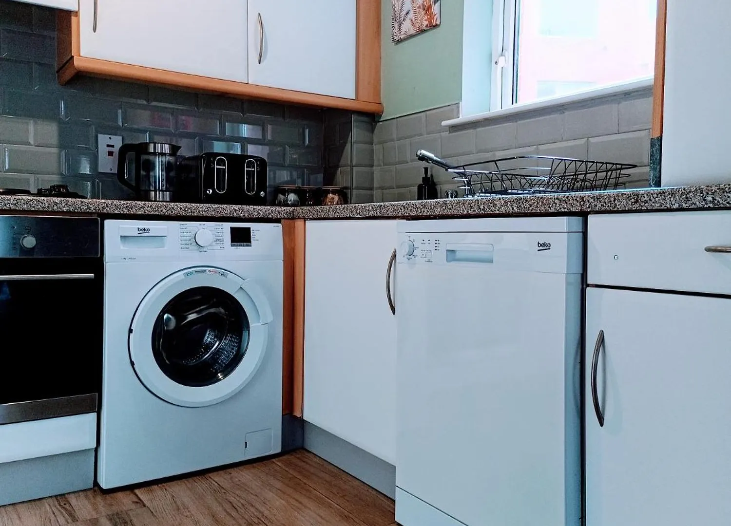 City Centre Modern Ground Floor Apartment - Free Parking - Sleeps 6 Belfast 0*,